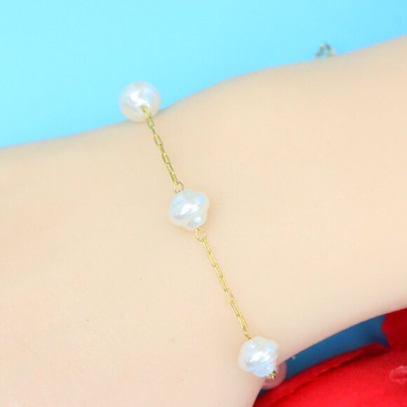 Chic & Stylish Bracelet – A Thoughtful Gift for Women and Girls, DYC1200 - Picture 4 of 7